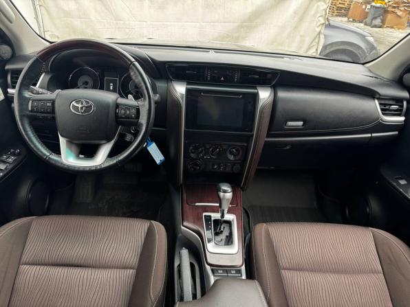 Toyota Fortuner II с пробегом 2018 года, цена 2 940 000 рублей, 215000 км, внедорожник, Автокод Объявления