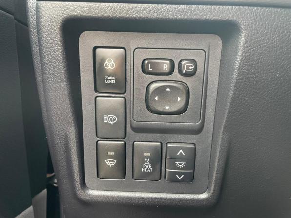 Toyota Land Cruiser Prado 150 Series с пробегом 2013 года, цена 2 395 000 рублей, 256100 км, внедорожник, Автокод Объявления