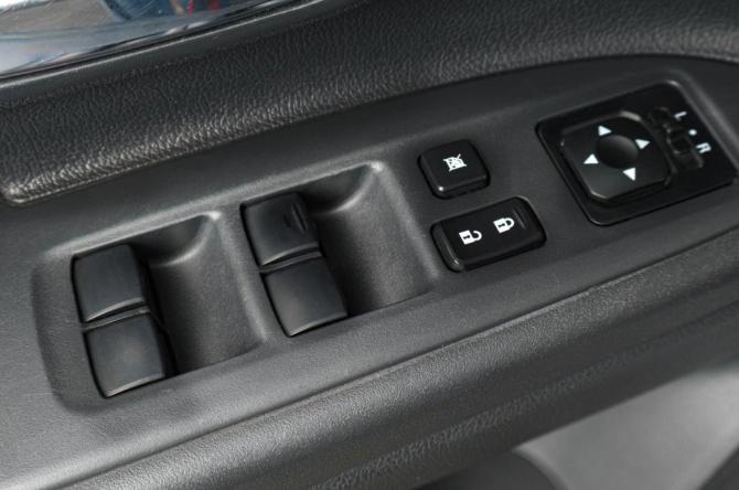 Mitsubishi Outlander III с пробегом 2012 года, цена 1 409 000 рублей, 201259 км, внедорожник, Автокод Объявления