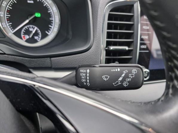 Skoda Karoq I с пробегом 2020 года, цена 2 200 000 рублей, 95920 км, внедорожник, Автокод Объявления