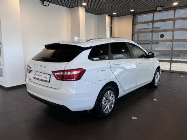 Lada (ВАЗ) Vesta I с пробегом 2019 года, цена 1 325 000 рублей, 58285 км, универсал, Автокод Объявления
