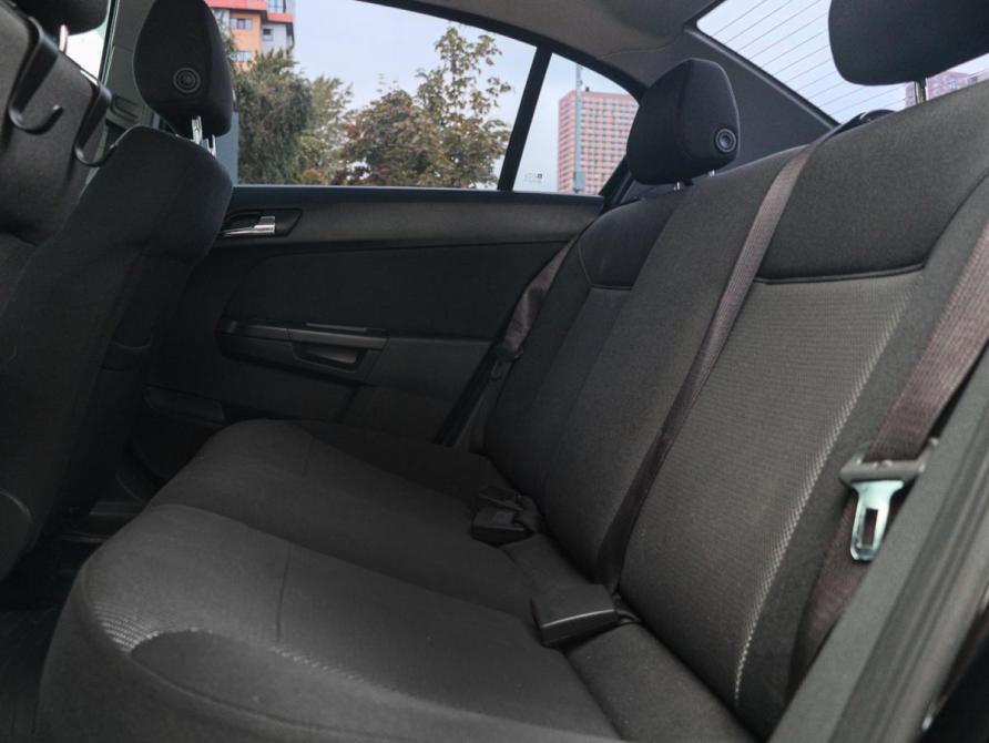 Opel Astra H Рестайлинг Москва  - изображение 7