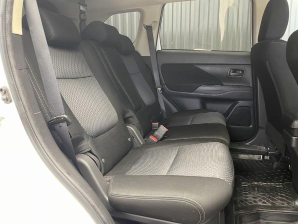 Mitsubishi Outlander III Рестайлинг 2 с пробегом 2017 года, цена 1 447 000 рублей, 270002 км, внедорожник, Автокод Объявления