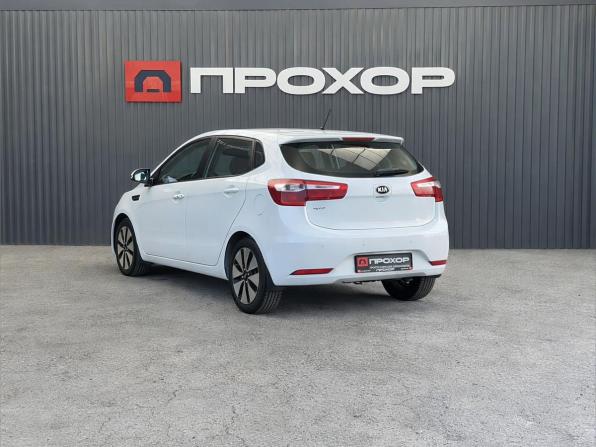 Kia Rio III с пробегом 2013 года, цена 957 000 рублей, 135825 км, хэтчбек, Автокод Объявления