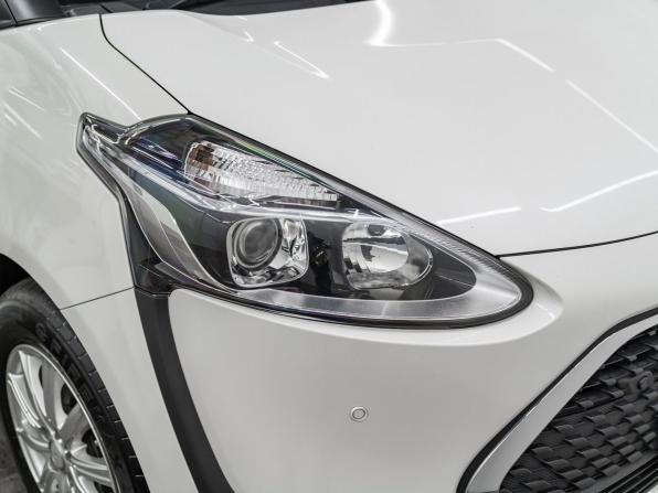 Toyota Sienta II Рестайлинг с пробегом 2021 года, цена 1 640 000 рублей, 85833 км, компактвэн, Автокод Объявления