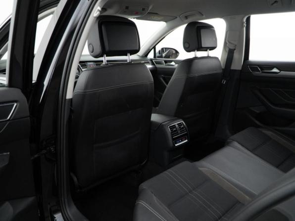 Volkswagen Passat B8 Рестайлинг с пробегом 2019 года, цена 3 399 050 рублей, 133731 км, универсал, Автокод Объявления