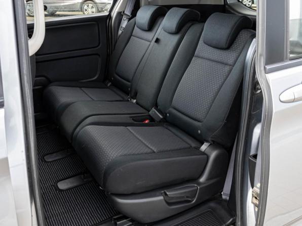 Honda Freed II с пробегом 2017 года, цена 1 360 000 рублей, 194487 км, компактвэн, Автокод Объявления
