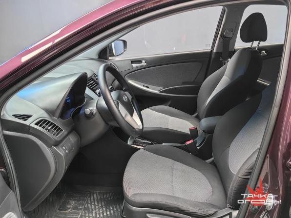 Hyundai Solaris I с пробегом 2013 года, цена 798 000 рублей, 137000 км, седан, Автокод Объявления