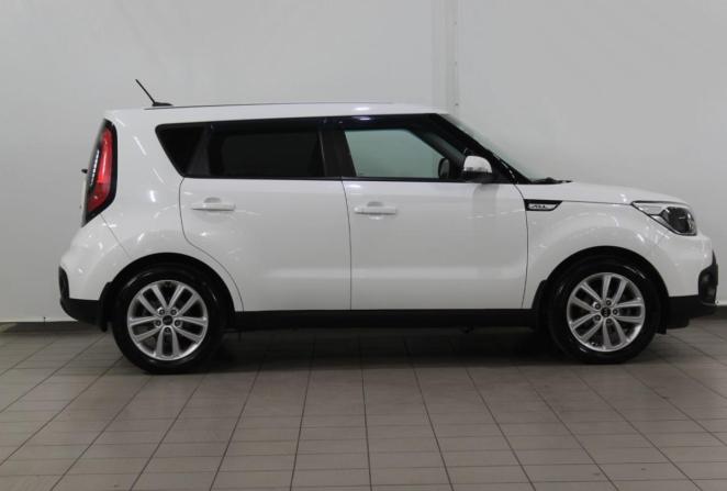 Kia Soul II Рестайлинг с пробегом 2017 года, цена 1 580 000 рублей, 119777 км, хэтчбек, Автокод Объявления