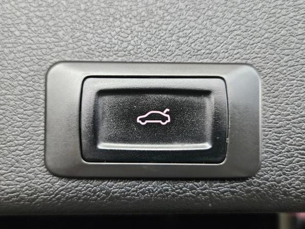 Geely Atlas Pro с пробегом 2023 года, цена 2 045 000 рублей, 87590 км, внедорожник, Автокод Объявления