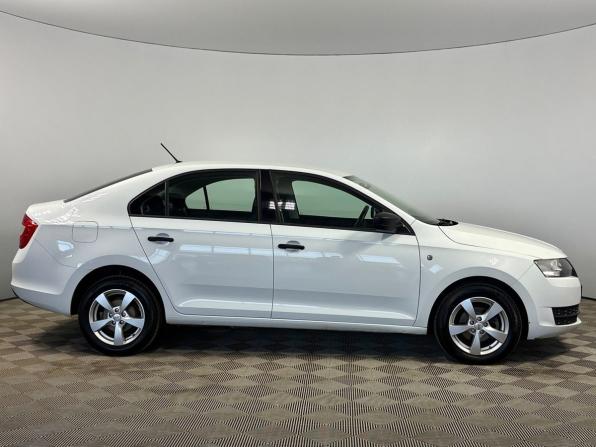Skoda Rapid I с пробегом 2016 года, цена 1 199 000 рублей, 99170 км, лифтбек, Автокод Объявления