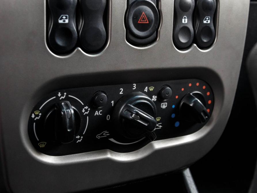 Renault Logan I Рестайлинг Уфа  - изображение 11