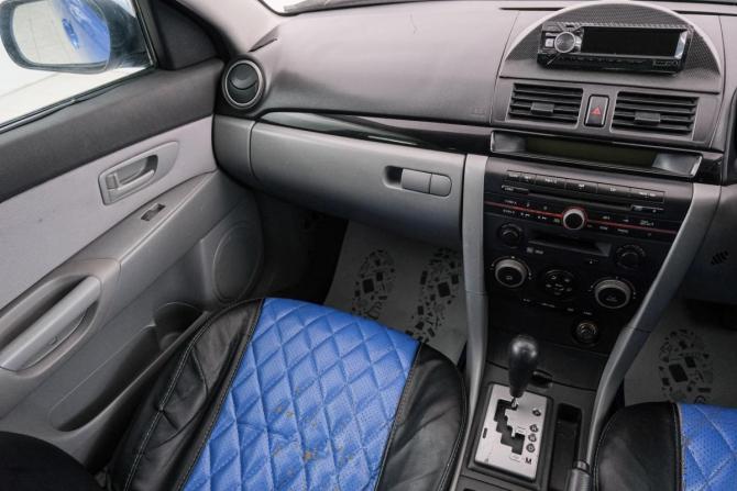 Mazda Axela I с пробегом 2004 года, цена 599 000 рублей, 292000 км, хэтчбек, Автокод Объявления