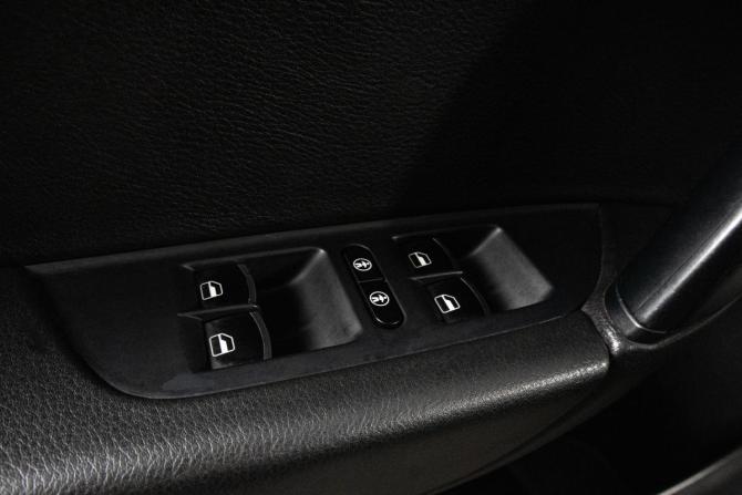 Volkswagen Touareg II с пробегом 2011 года, цена 2 199 000 рублей, 226270 км, внедорожник, Автокод Объявления