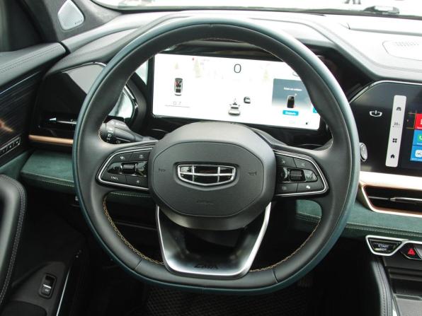 Geely Monjaro I с пробегом 2023 года, цена 3 500 000 рублей, 15897 км, внедорожник, Автокод Объявления
