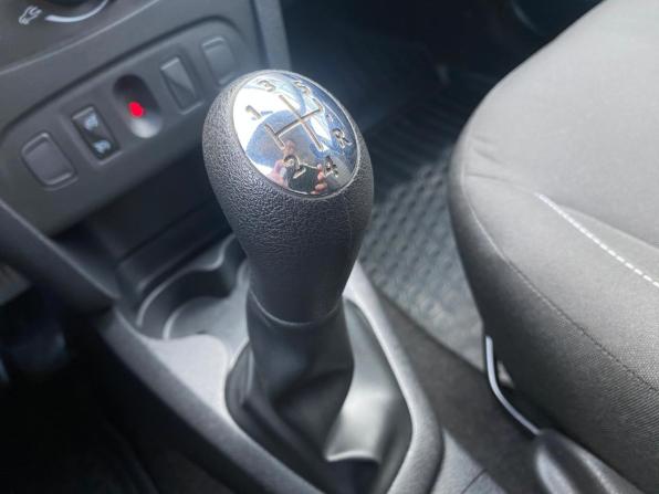 Renault Sandero II Рестайлинг с пробегом 2020 года, цена 1 000 000 рублей, 91322 км, хэтчбек, Автокод Объявления