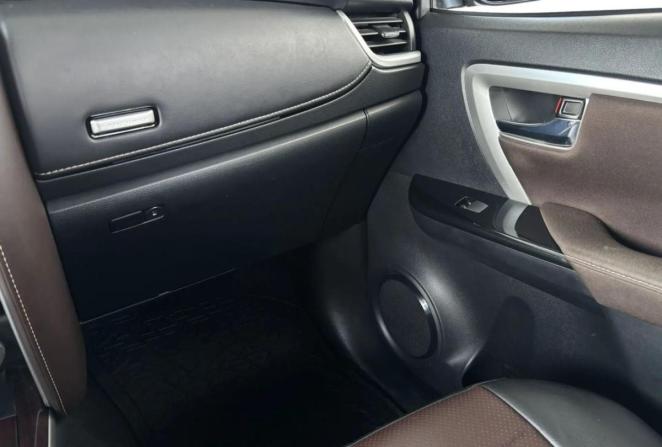 Toyota Fortuner II с пробегом 2018 года, цена 3 895 000 рублей, 71858 км, внедорожник, Автокод Объявления