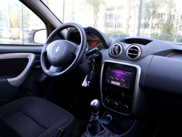 Renault Duster I Рестайлинг с пробегом 2015 года, цена 1 050 000 рублей, 163985 км, внедорожник, Автокод Объявления