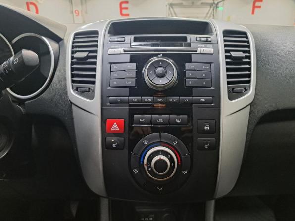 Kia Venga I с пробегом 2014 года, цена 955 000 рублей, 105816 км, минивэн, Автокод Объявления