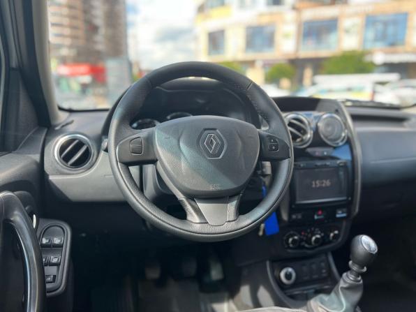 Renault Duster I Рестайлинг с пробегом 2016 года, цена 1 300 000 рублей, 127014 км, внедорожник, Автокод Объявления