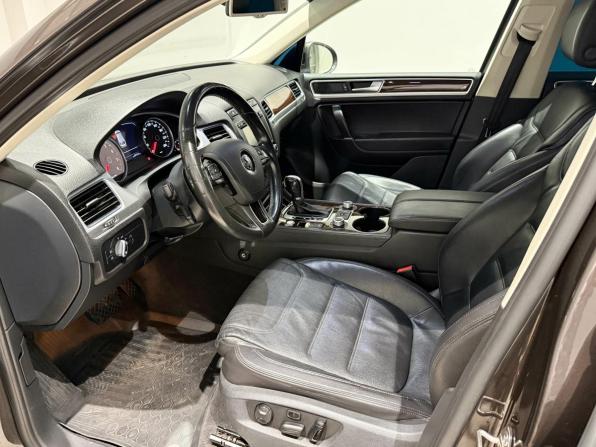 Volkswagen Touareg II Рестайлинг с пробегом 2015 года, цена 2 643 377 рублей, 194828 км, внедорожник, Автокод Объявления