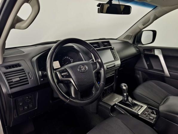 Toyota Land Cruiser Prado 150 Series Рестайлинг 2 с пробегом 2018 года, цена 4 200 000 рублей, 263833 км, внедорожник, Автокод Объявления