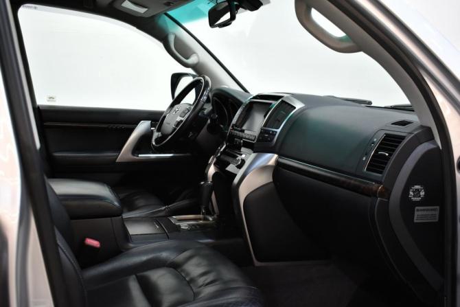 Toyota Land Cruiser 200 Series Рестайлинг 1 с пробегом 2014 года, цена 4 788 000 рублей, 125332 км, внедорожник, Автокод Объявления