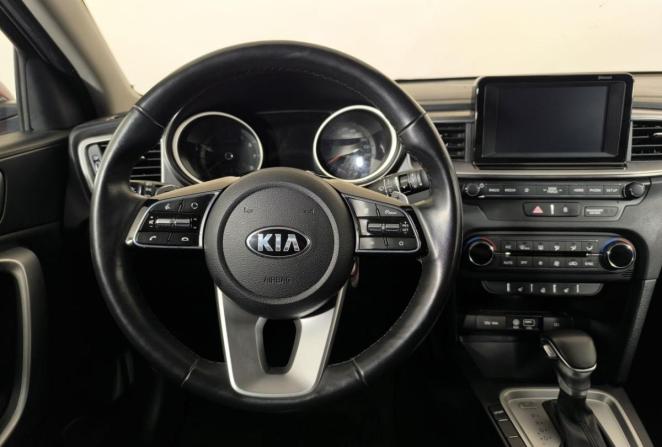 Kia Ceed III с пробегом 2018 года, цена 1 630 000 рублей, 120000 км, хэтчбек, Автокод Объявления