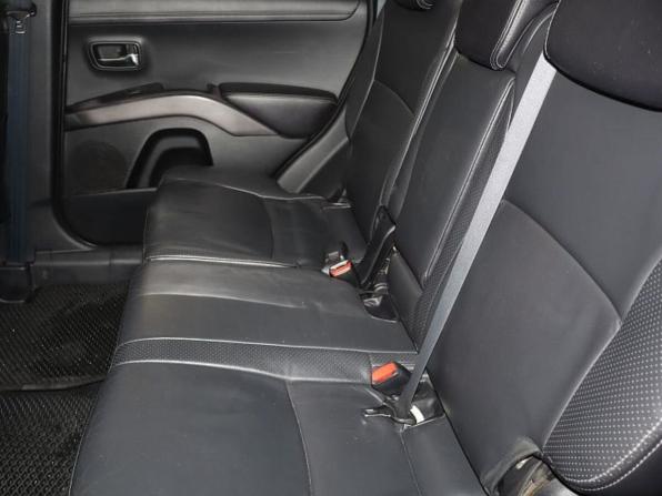 Mitsubishi Outlander II Рестайлинг с пробегом 2011 года, цена 1 046 500 рублей, 200306 км, внедорожник, Автокод Объявления