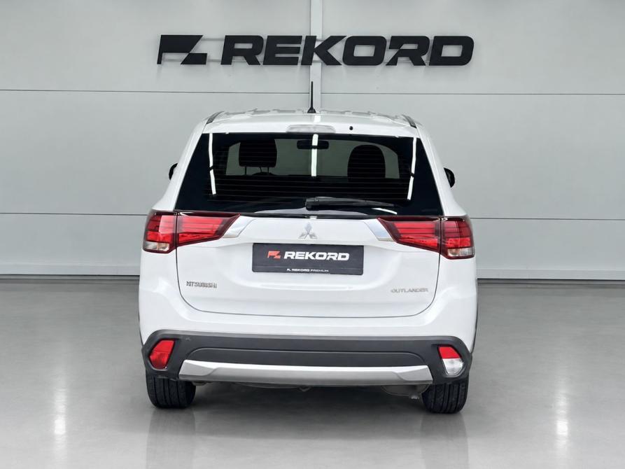 Mitsubishi Outlander III Рестайлинг 2 Уфа  - изображение 6