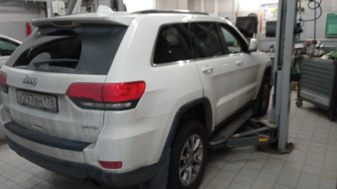 Jeep Grand Cherokee IV (WK2) Рестайлинг с пробегом 2014 года, цена 2 205 000 рублей, 131074 км, внедорожник, Автокод Объявления