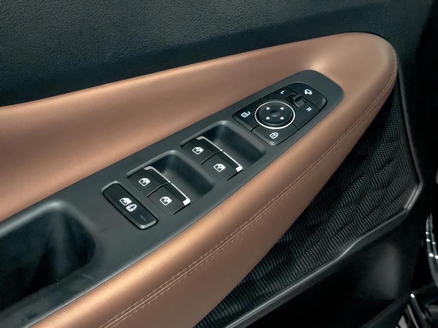 Hyundai Santa Fe IV Рестайлинг Москва  - изображение 28