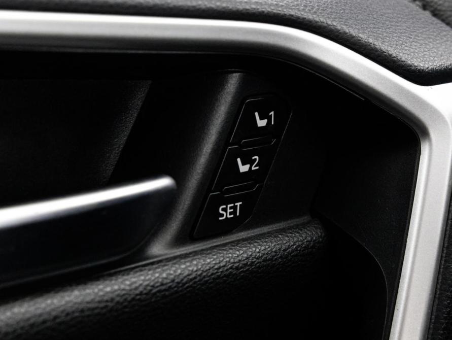 Toyota RAV4 V (XA50) Санкт-Петербург  - изображение 16