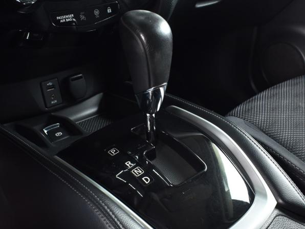 Nissan Qashqai II с пробегом 2015 года, цена 1 264 995 рублей, 106111 км, внедорожник, Автокод Объявления