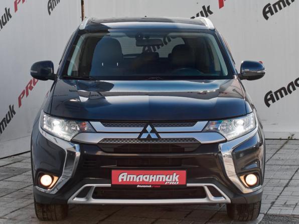 Mitsubishi Outlander III Рестайлинг 3 с пробегом 2019 года, цена 2 325 000 рублей, 77023 км, внедорожник, Автокод Объявления