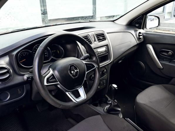 Renault Logan II Рестайлинг с пробегом 2019 года, цена 915 000 рублей, 133412 км, седан, Автокод Объявления