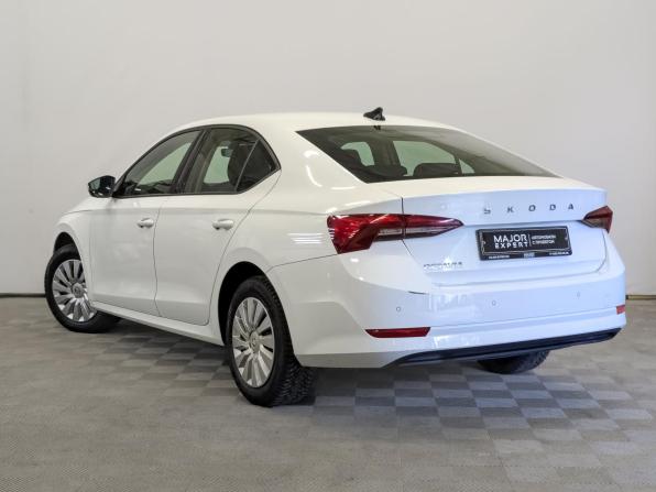 Skoda Octavia IV (A8) с пробегом 2021 года, цена 2 345 000 рублей, 52991 км, лифтбек, Автокод Объявления