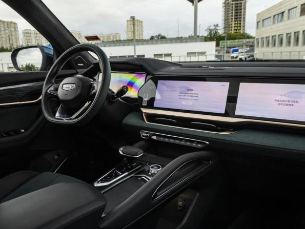 Geely Monjaro I с пробегом 2023 года, цена 3 800 000 рублей, 126 км, внедорожник, Автокод Объявления