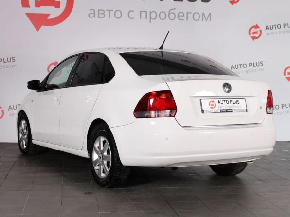 Volkswagen Polo V с пробегом 2013 года, цена 899 000 рублей, 235450 км, седан, Автокод Объявления