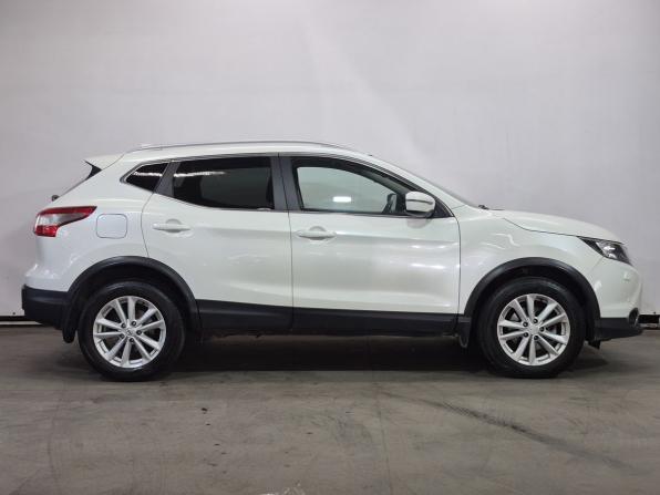 Nissan Qashqai II с пробегом 2017 года, цена 1 549 000 рублей, 170059 км, внедорожник, Автокод Объявления
