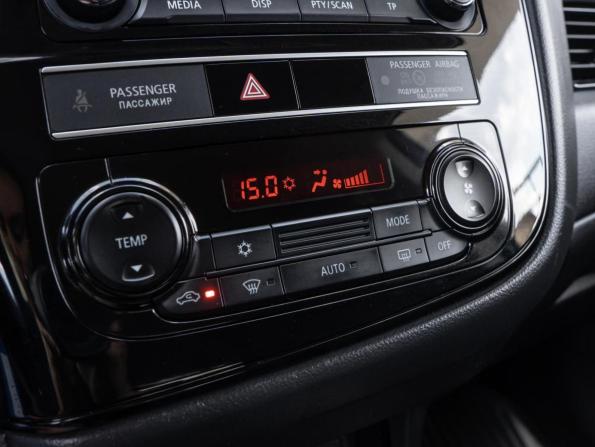 Mitsubishi Outlander III Рестайлинг 3 с пробегом 2019 года, цена 2 048 000 рублей, 124376 км, внедорожник, Автокод Объявления