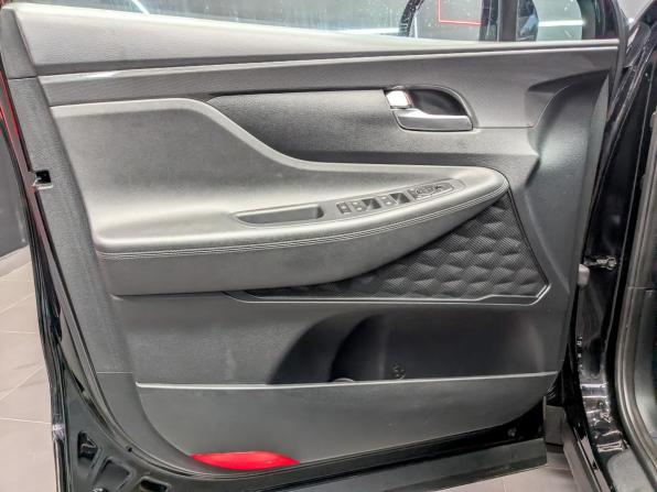 Hyundai Santa Fe IV Рестайлинг с пробегом 2022 года, цена 3 350 000 рублей, 29354 км, внедорожник, Автокод Объявления