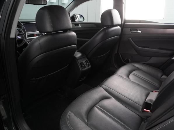 Hyundai Sonata VII (LF) Рестайлинг с пробегом 2019 года, цена 1 834 070 рублей, 110749 км, седан, Автокод Объявления