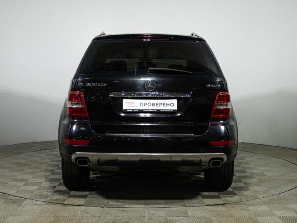 Mercedes-Benz M-Класс II (W164) Рестайлинг с пробегом 2010 года, цена 1 299 585 рублей, 252230 км, внедорожник, Автокод Объявления