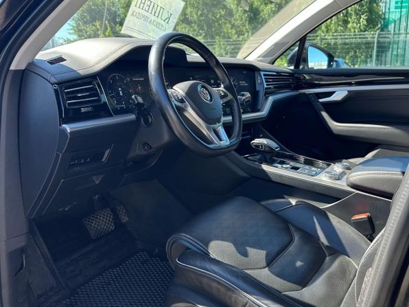 Volkswagen Touareg III с пробегом 2018 года, цена 4 170 000 рублей, 151251 км, внедорожник, Автокод Объявления