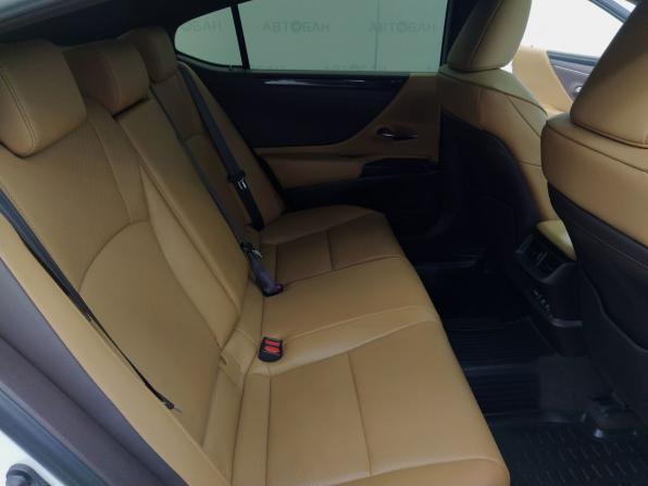 Lexus ES VII с пробегом 2019 года, цена 3 405 000 рублей, 126000 км, седан, Автокод Объявления