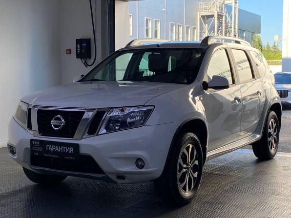 Nissan Terrano III (D10) с пробегом 2015 года, цена 1 250 000 рублей, 134850 км, внедорожник, Автокод Объявления