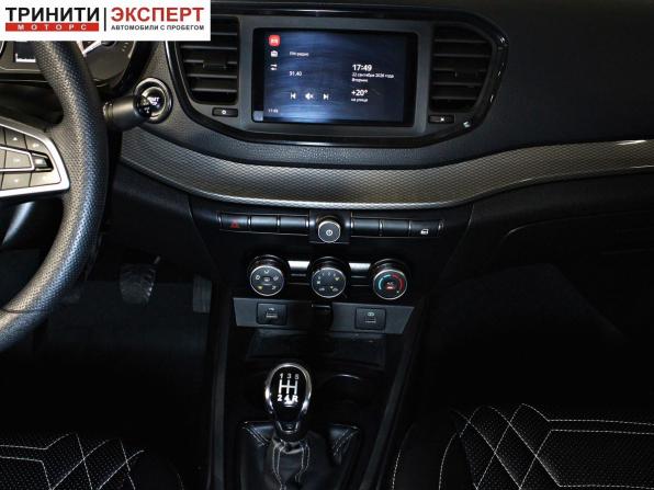 Lada (ВАЗ) Vesta I Рестайлинг (NG) с пробегом 2023 года, цена 1 237 000 рублей, 33251 км, седан, Автокод Объявления