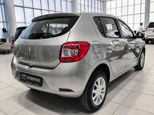 Renault Sandero II Рестайлинг с пробегом 2020 года, цена 1 000 000 рублей, 69000 км, хэтчбек, Автокод Объявления