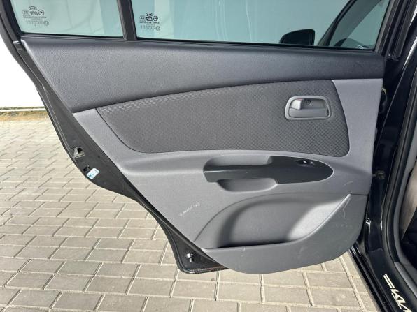Kia Rio II Рестайлинг с пробегом 2009 года, цена 555 000 рублей, 209000 км, седан, Автокод Объявления